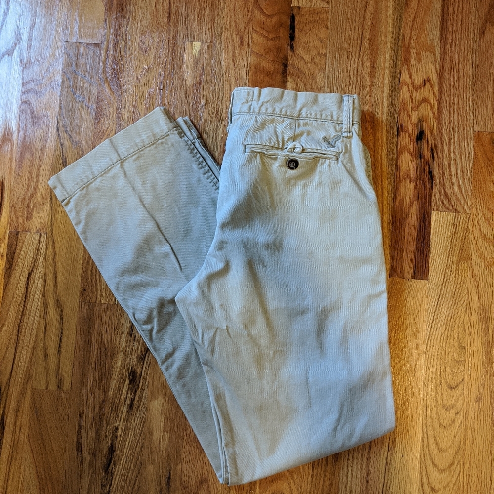 American Eagle Men's Khakis. 30/34